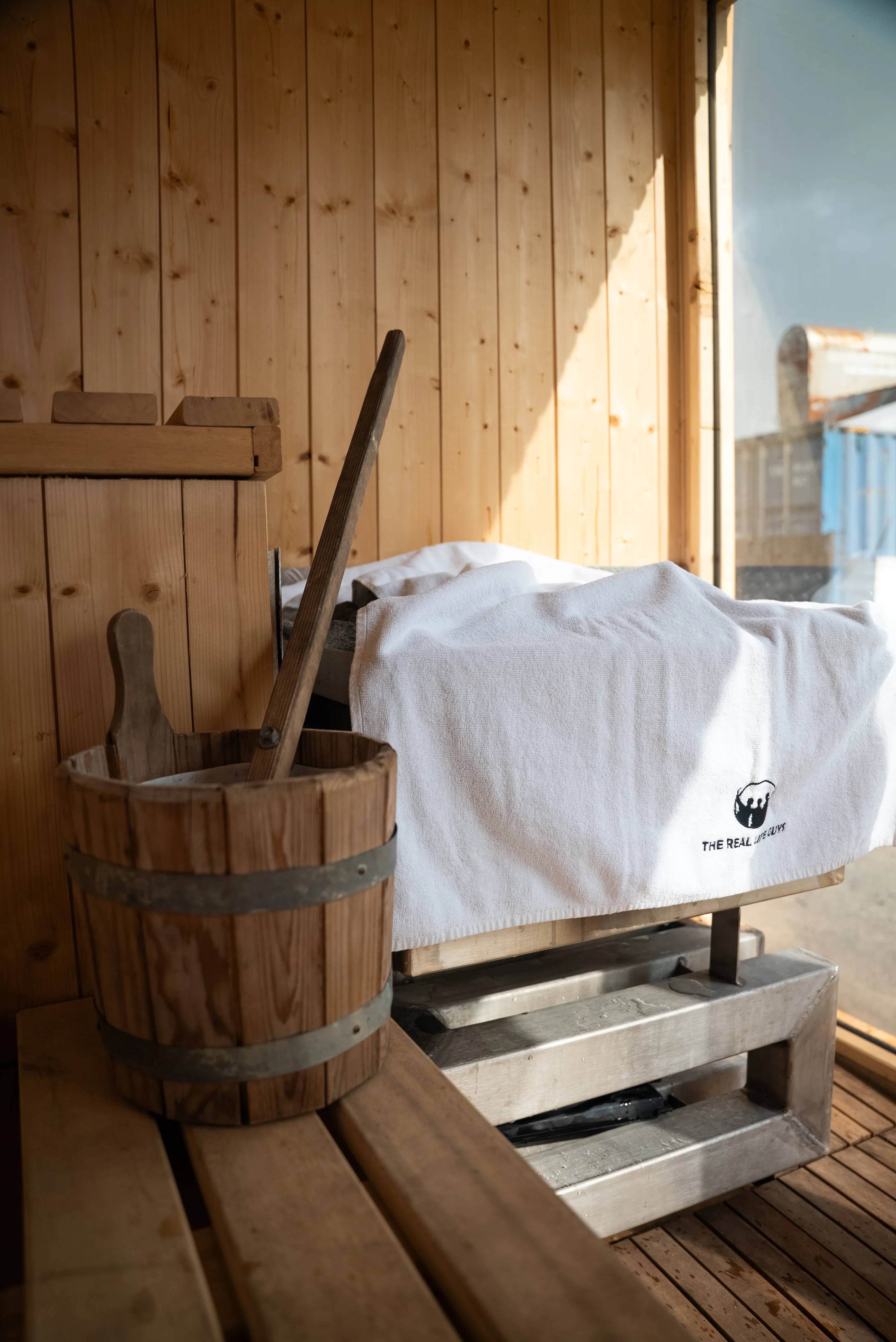 The Real Life Guys Saunahandtuch - Image 5