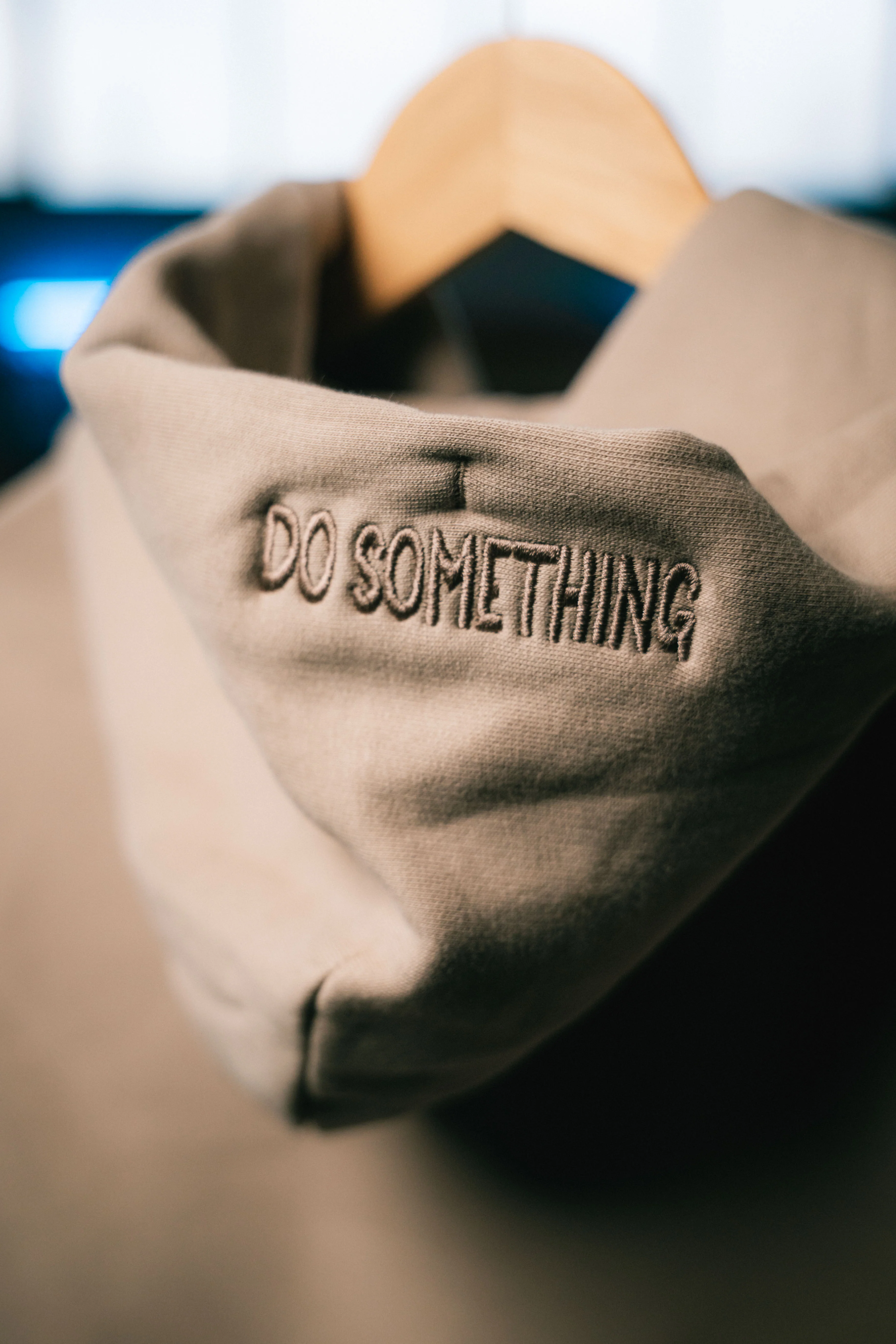 Baumhaus Hoodie - Stick - Image 11